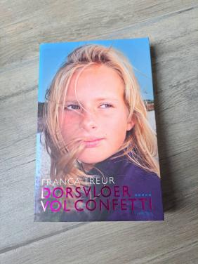 Roman Dorsvloer vol confetti van Franca Treur