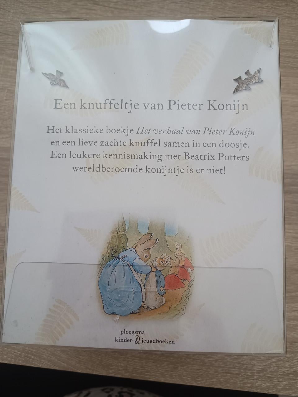 Leuke kraamcadeau: Boek & Knuffel van Pieter Konijn