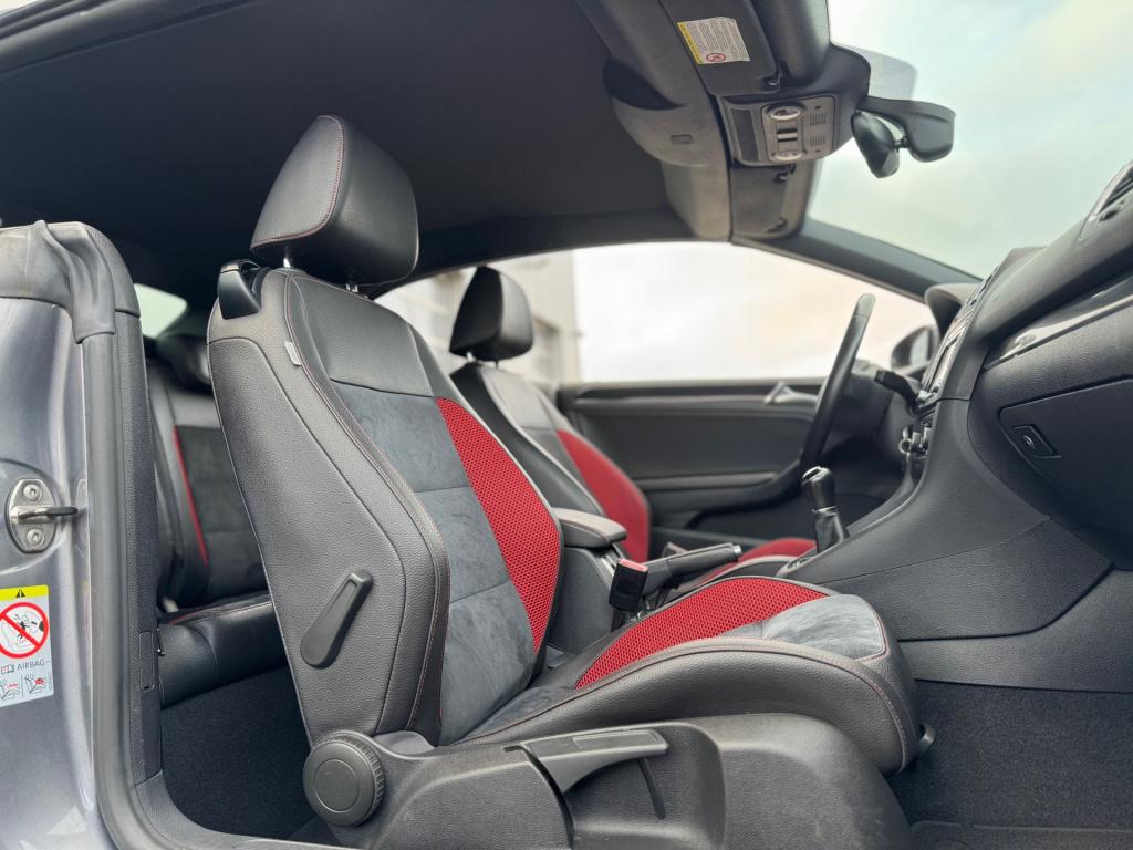 Volkswagen Golf cabriolet 1.2 tsi * stoelverwarming * clima * pdc 2x * wind