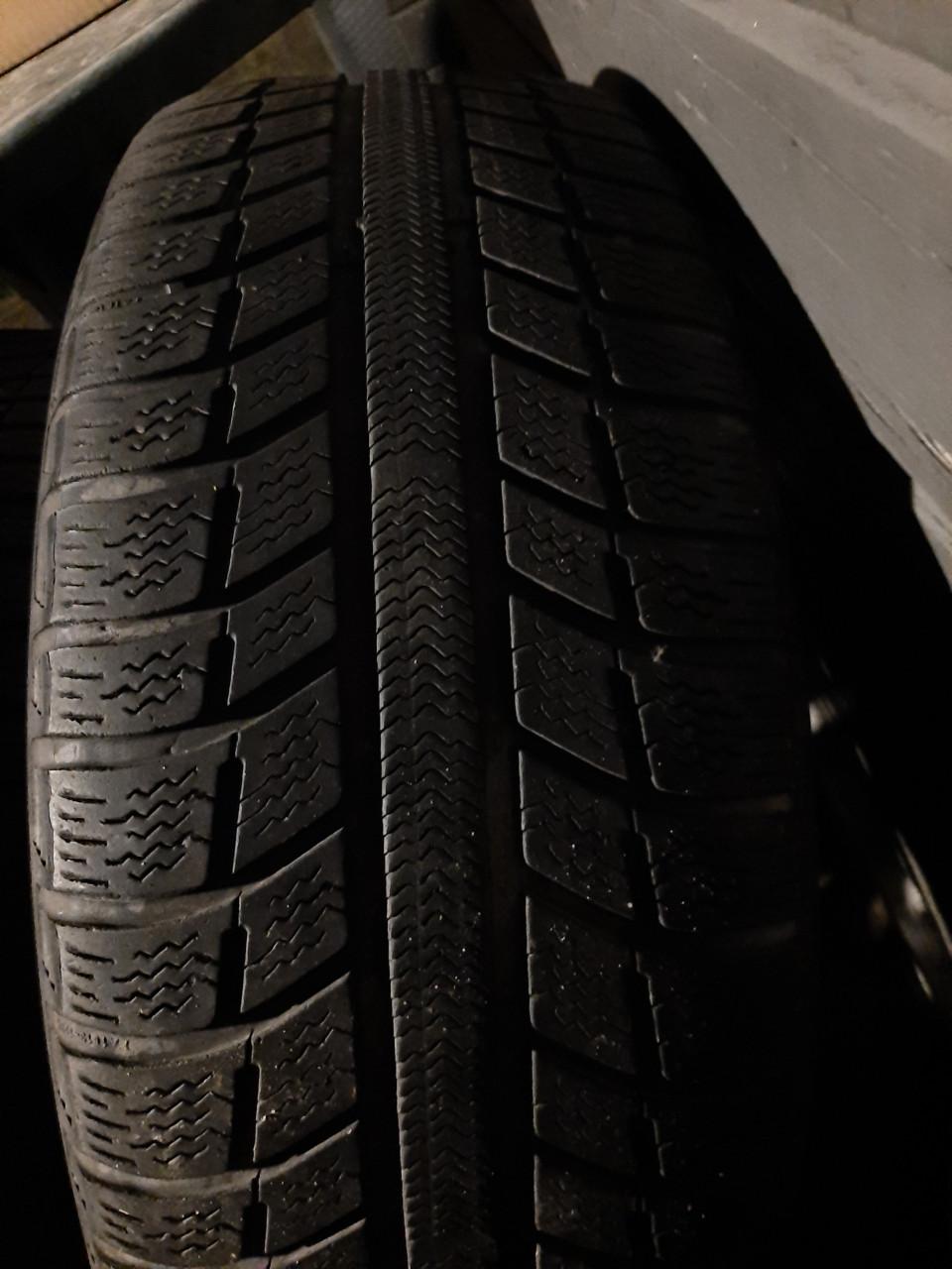 Winterbanden op lm velgen Renault Espace