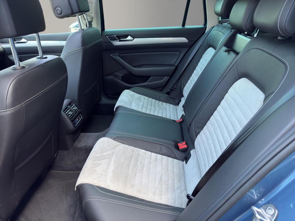 Volkswagen Passat variant 1.4 tsi act connected series plus | r-line | mass