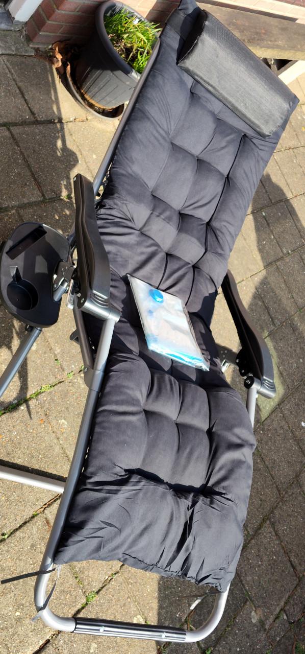 Zeer zware tuinstoel met kussen (Nieuw)