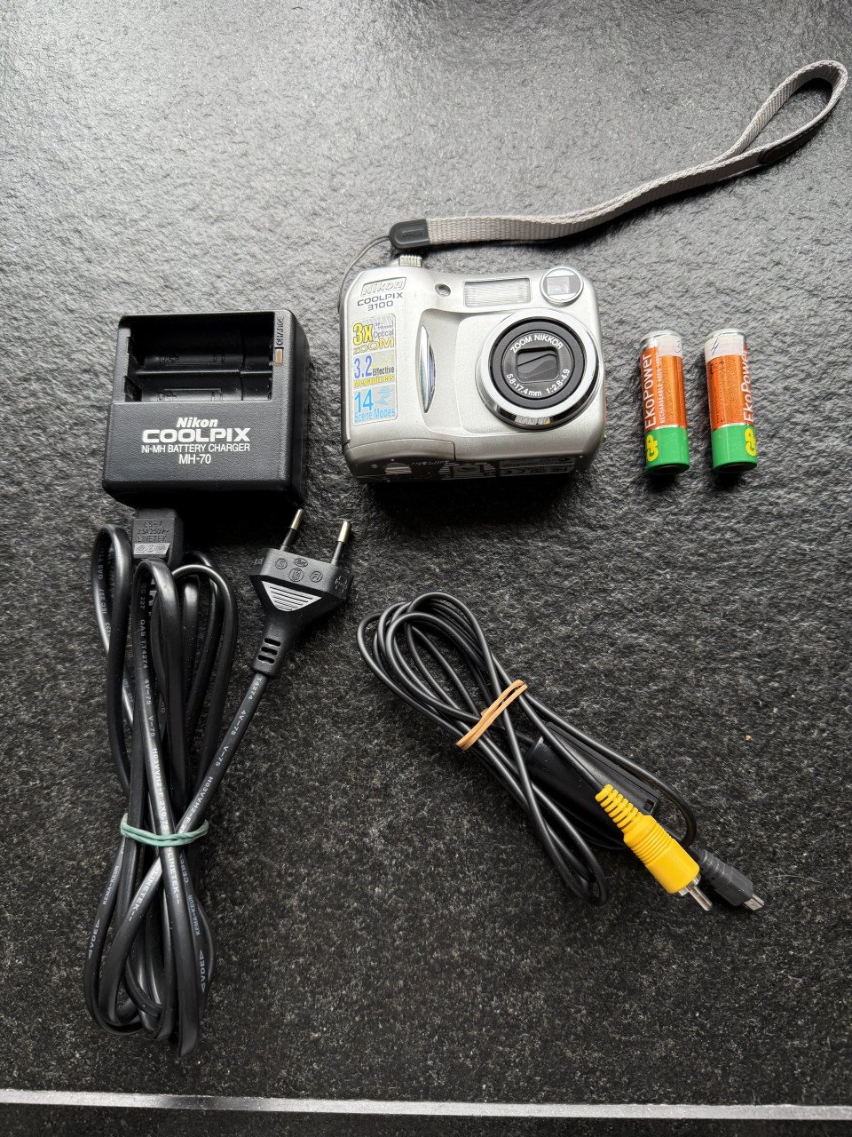 Nikon Coolpix 3100 Digitale camera. Complete set in doos