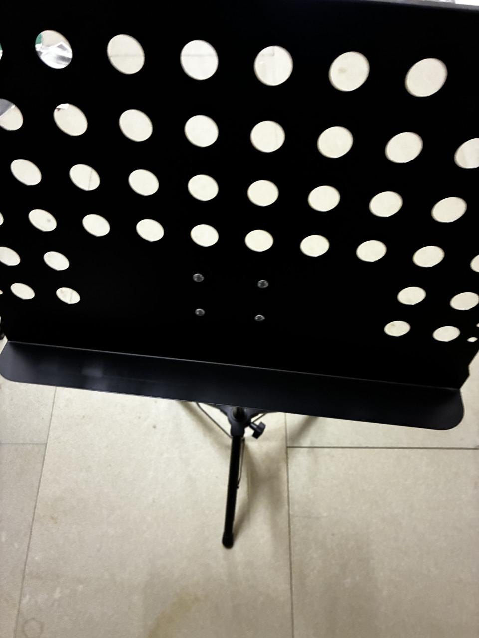 Roland Synthesizer uniek