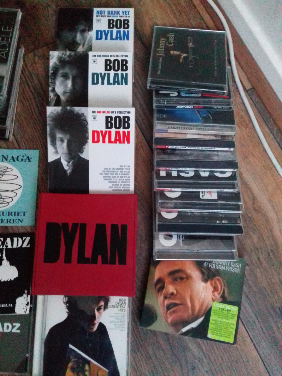CD's, 4 Bob Dylan-collectie-boxen, Johnny Cash, Gorki, Jack White, etc.