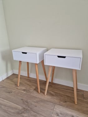 2x nachtkastje met 1 lade - 60x40x30 cm