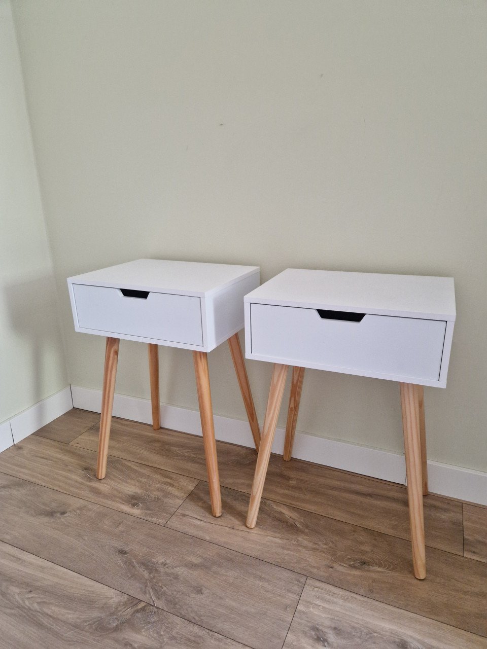 2x nachtkastje met 1 lade - 60x40x30 cm