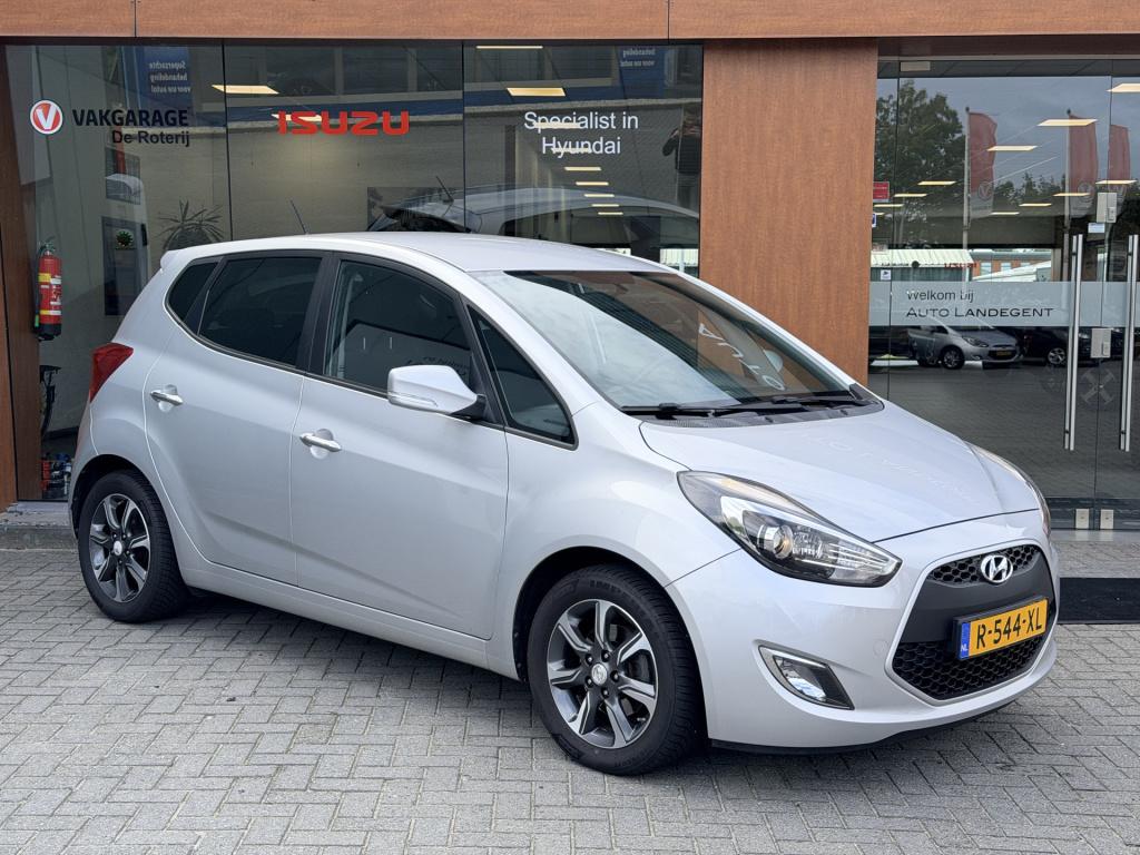 Hyundai Ix20 1.6i go! pdc achter | lmv | airco | trekhaak