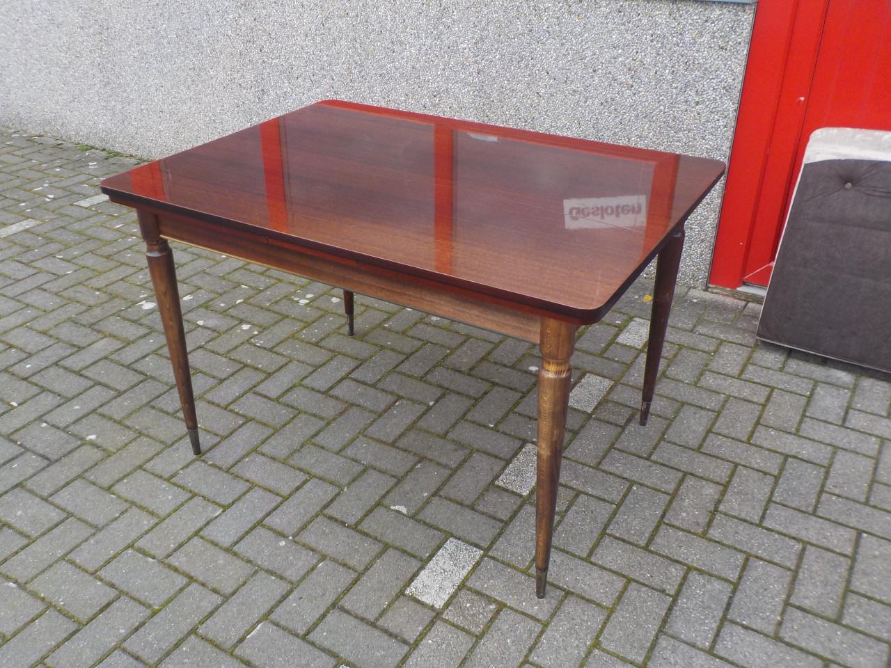 Kersen verlengbare eettafel 85 x 215 cm  in goede staat