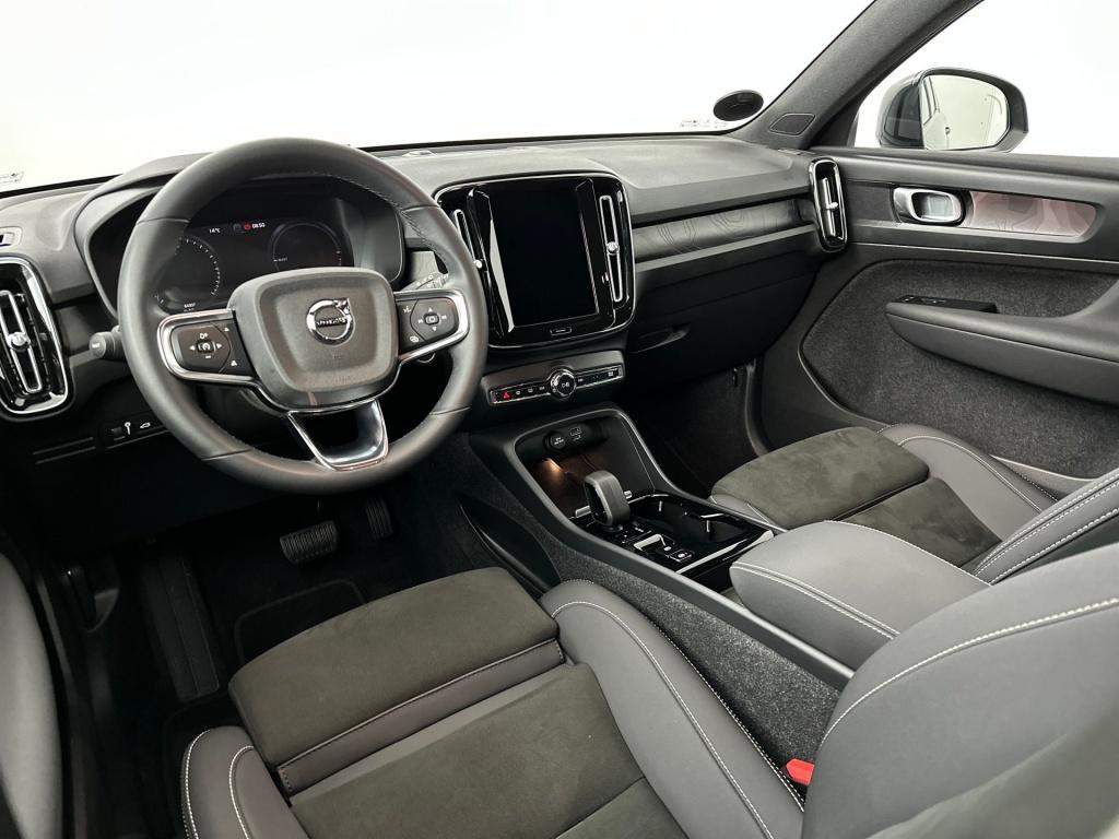 Volvo XC40 t5 262pk recharge plus dark| adap.cruise| 360camera| trekhaak