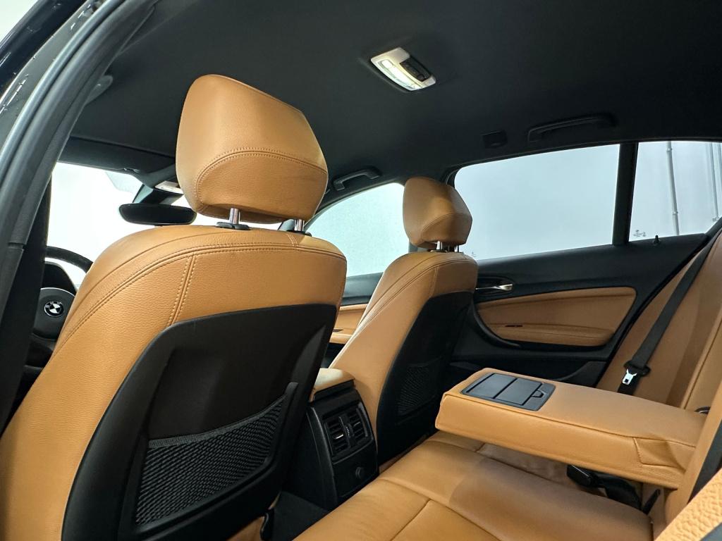 BMW 1 Serie m140i high executive | 460pk | m performance uitlaat | eibach o