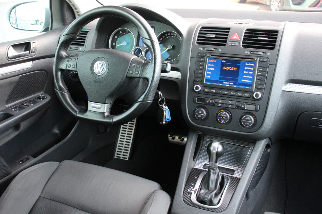 Volkswagen Golf 3.2 r32 | navi | xenon | dsg | 250pk | youngtimer