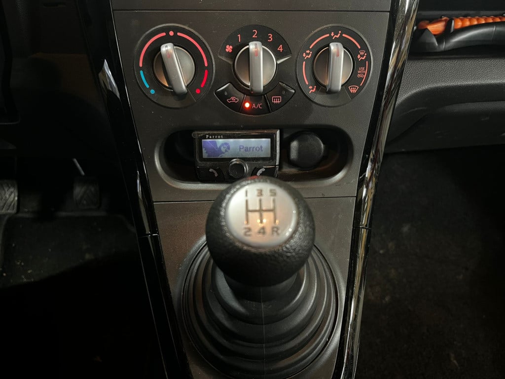 Suzuki Splash 1.0 vvt exclusive easss