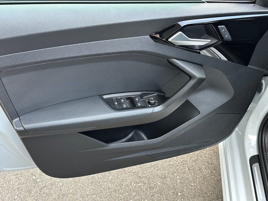 Audi A1 Sportback 30 tfsi 116pk s-tronic s-line | navi | virtual cockpit | 