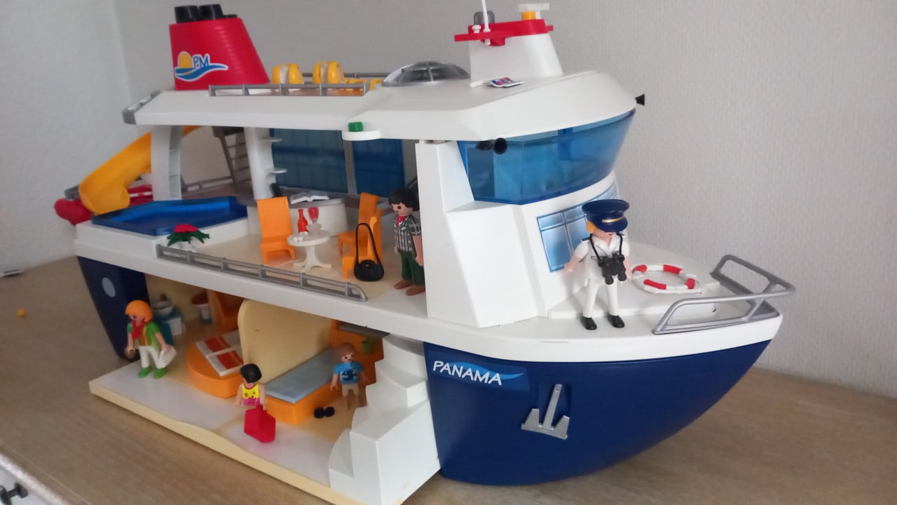 Playmobil volledig ingericht cruiseschip setnr 6978
