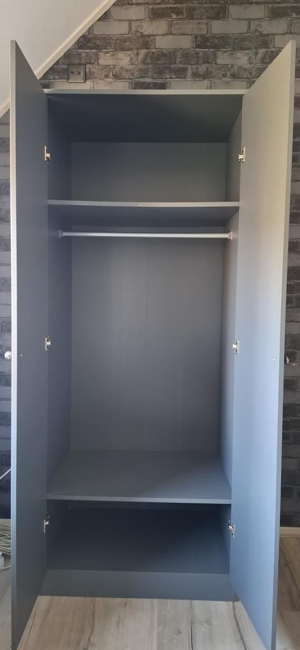 Kledingkast te koop