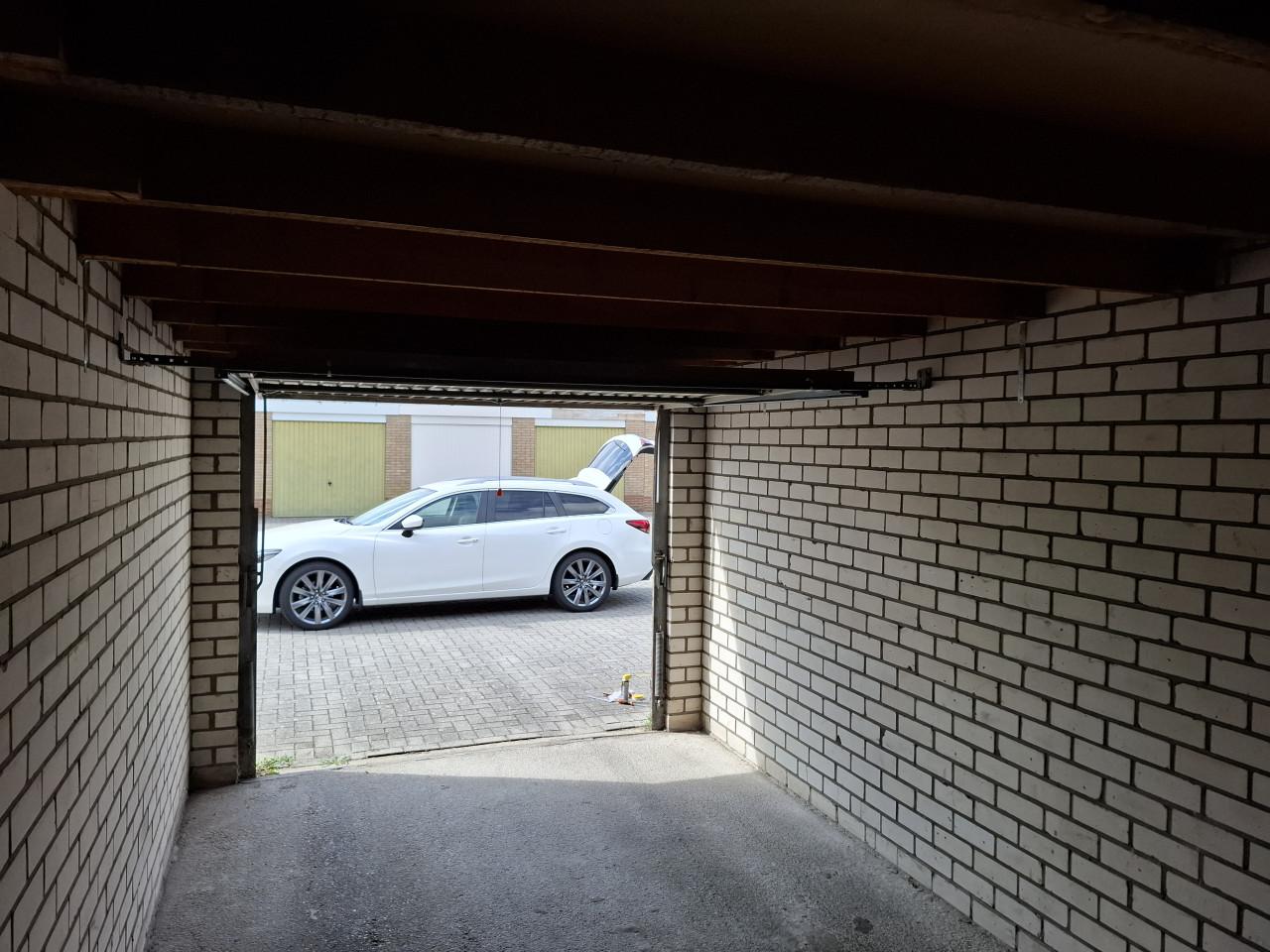 Te huur: 2 x Garage box Robertstraat Axel