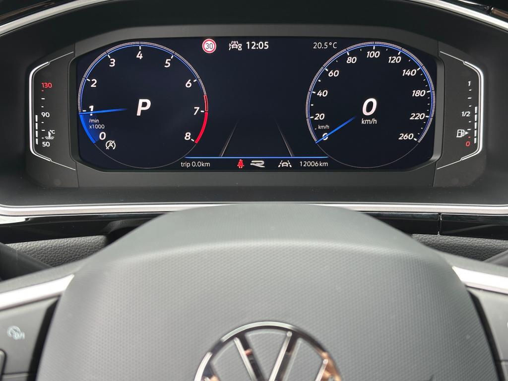 Volkswagen T-roc 1.5 tsi 150pk dsg r-line | camera | keyless | elek. achter