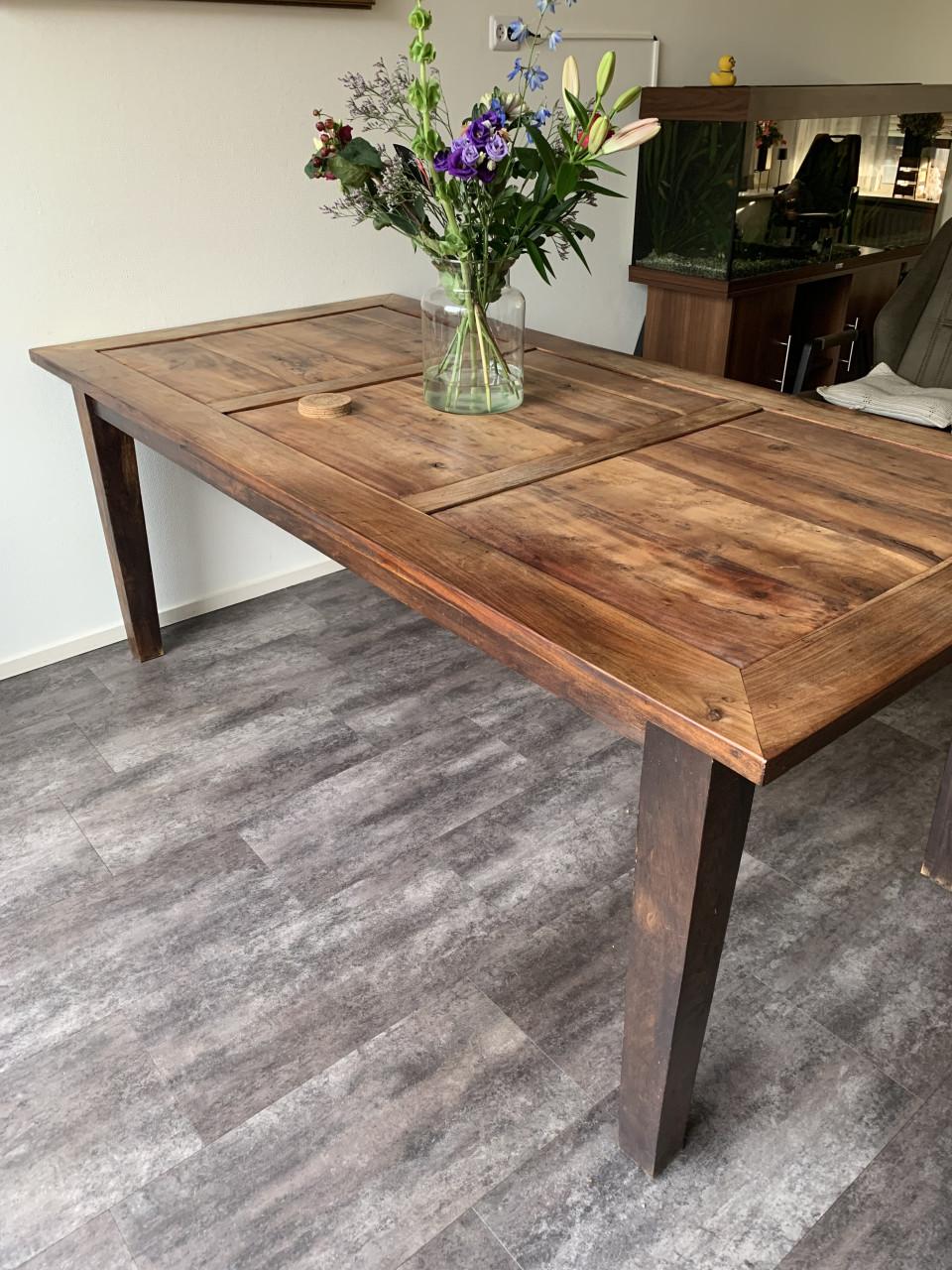 Eettafel voor 6 personen