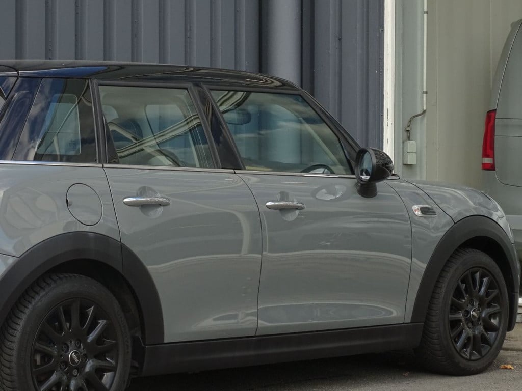 Mini Cooper mini 1.5 business | navi | bluetooth | 16"