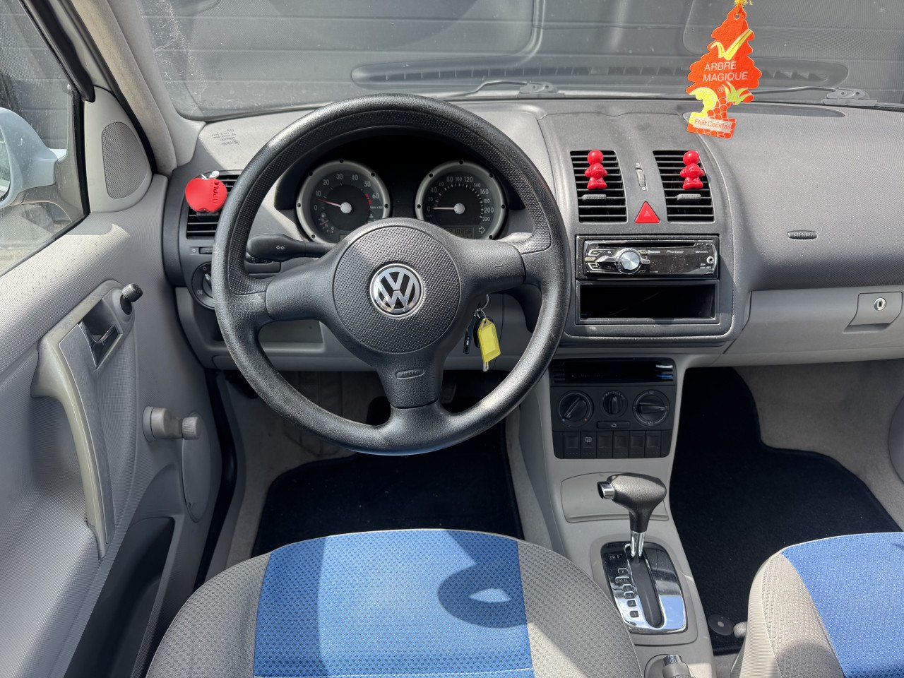 Volkswagen Polo 1.4 44KW 5DRS 2000 Grijs Apk Nap
