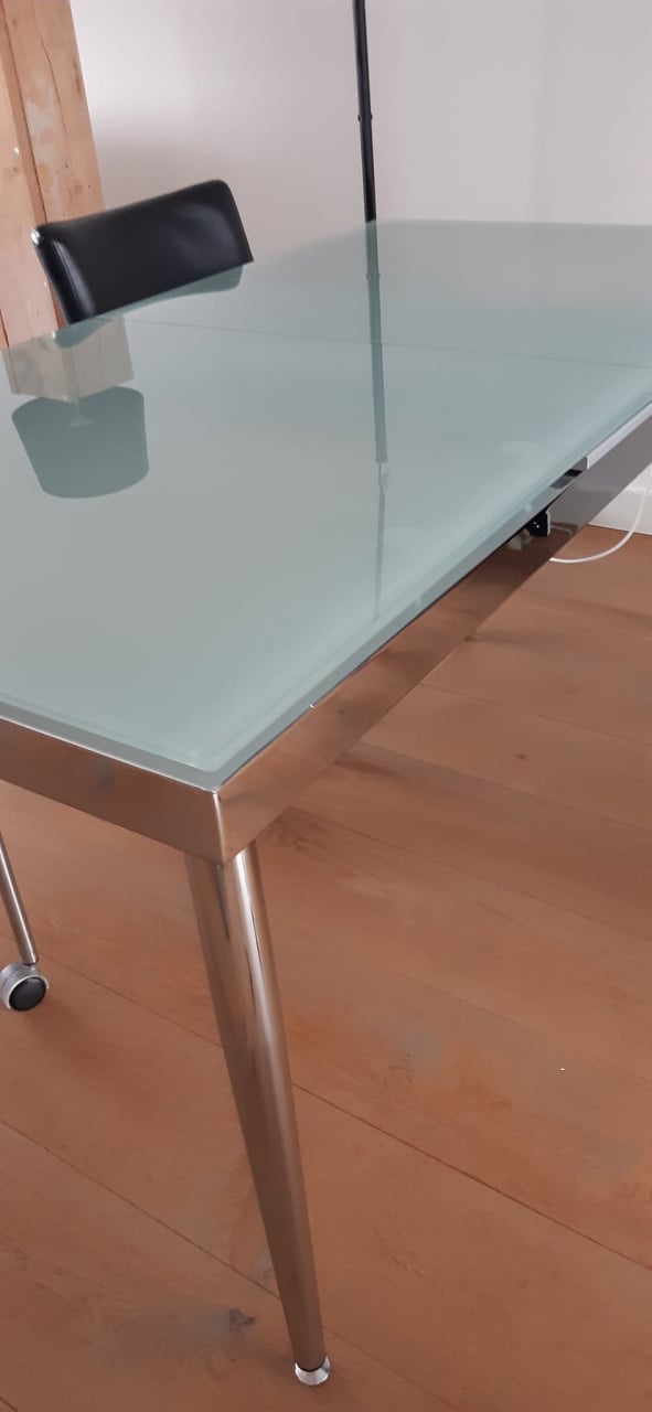 Eetkamertafel glas met chroom 160x85cm