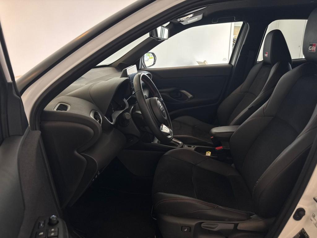 Toyota Yaris Cross 1.5 hybrid gr sport