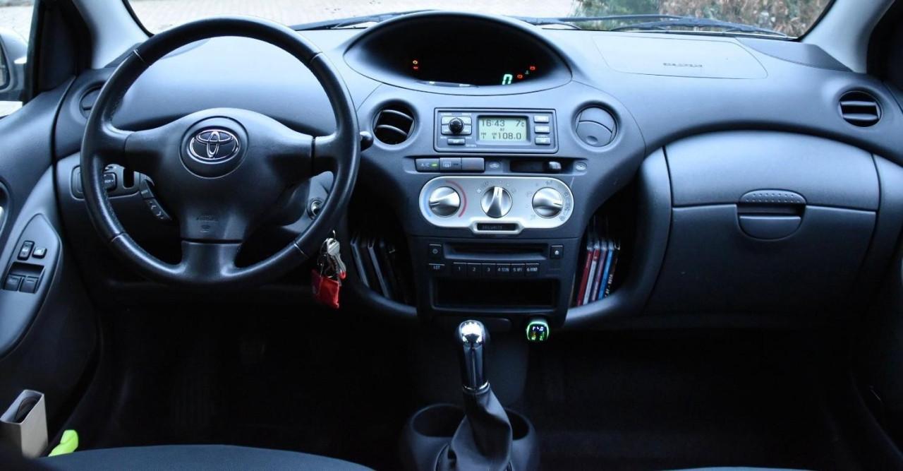 Toyota Yaris 1.3 VVT-I Airco/APK tot 24-1-2027