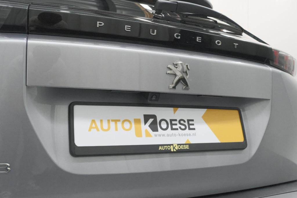 Peugeot 2008 puretech 130 eat8 allure | trekhaak afneembaar | camera | navi