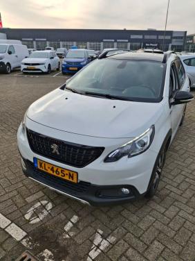 Peugeot 2008 gt-line 1.2 pt-110pk navigatie metaliclak trekhaak parkeerhulp