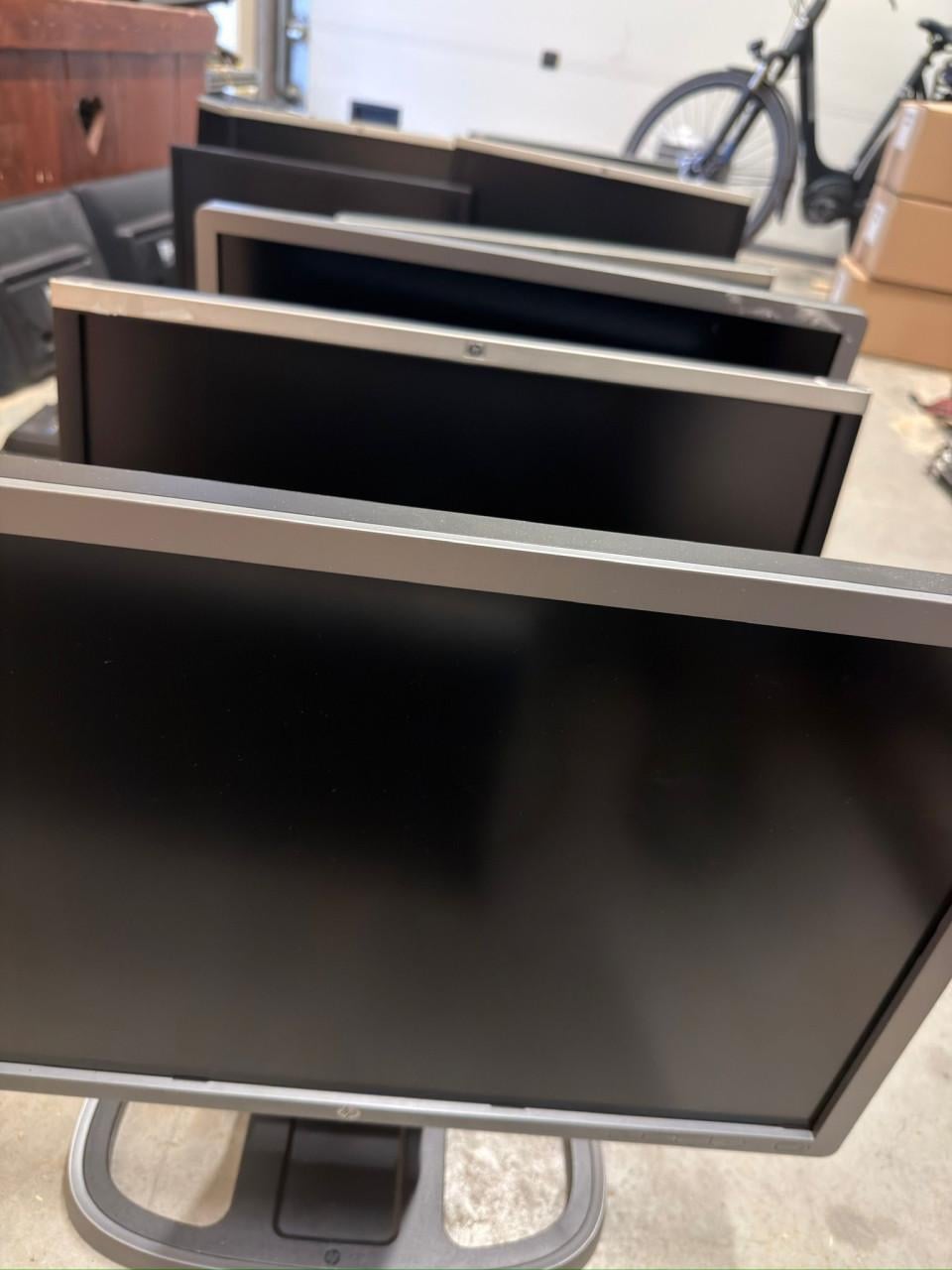 Monitor | 5 euro per stuk | Partij afname mogelijk