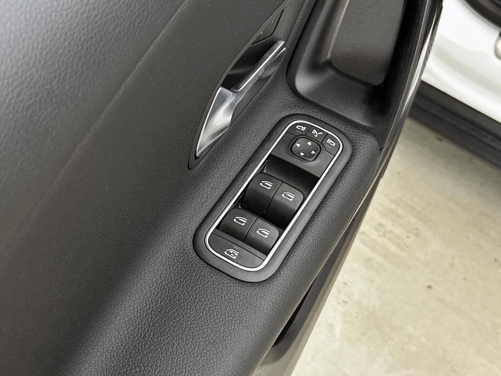 Mercedes-Benz A-Klasse 180 business solution ledkoplampen |  achteruitrijca