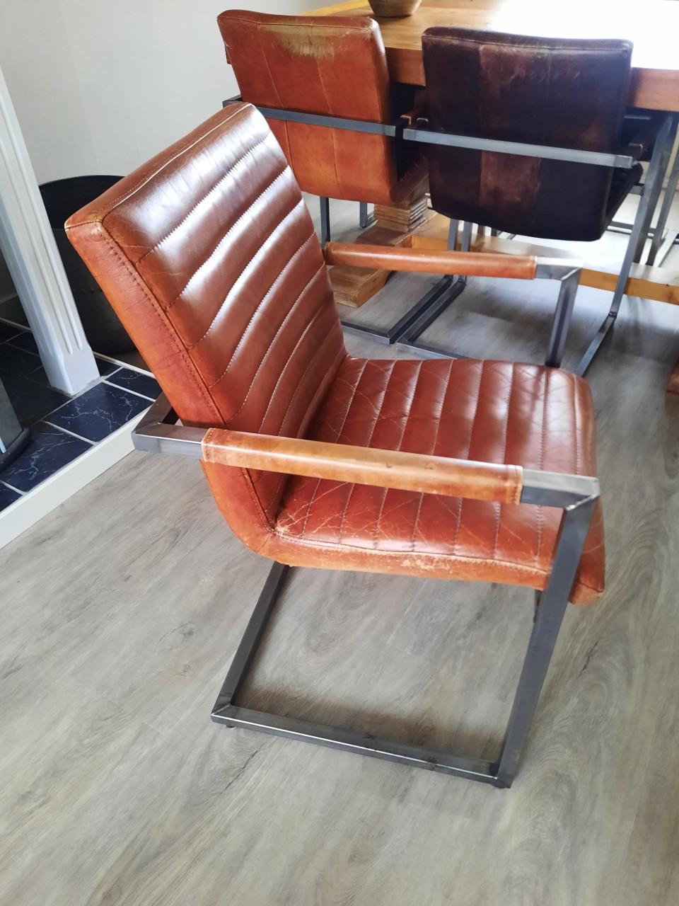 Eettafel met 6stoelen