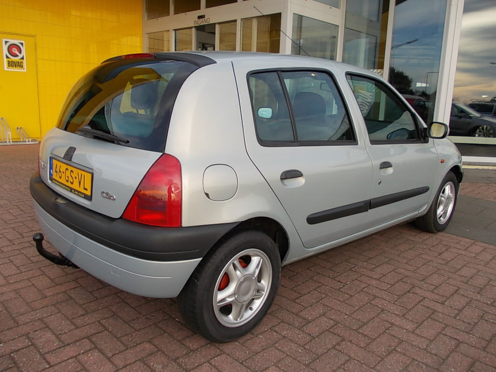Renault Clio 1.9 dti 5-deurs airco 124000 km!!