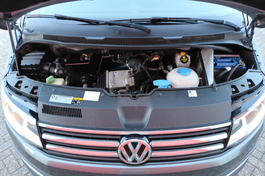 Volkswagen Transporter 2.0 tdi l2h1 150pk dc highline