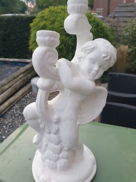 Heel mooie grote tafel kandelaar, voor 2 kaarsen van aardewerk aangeboden..