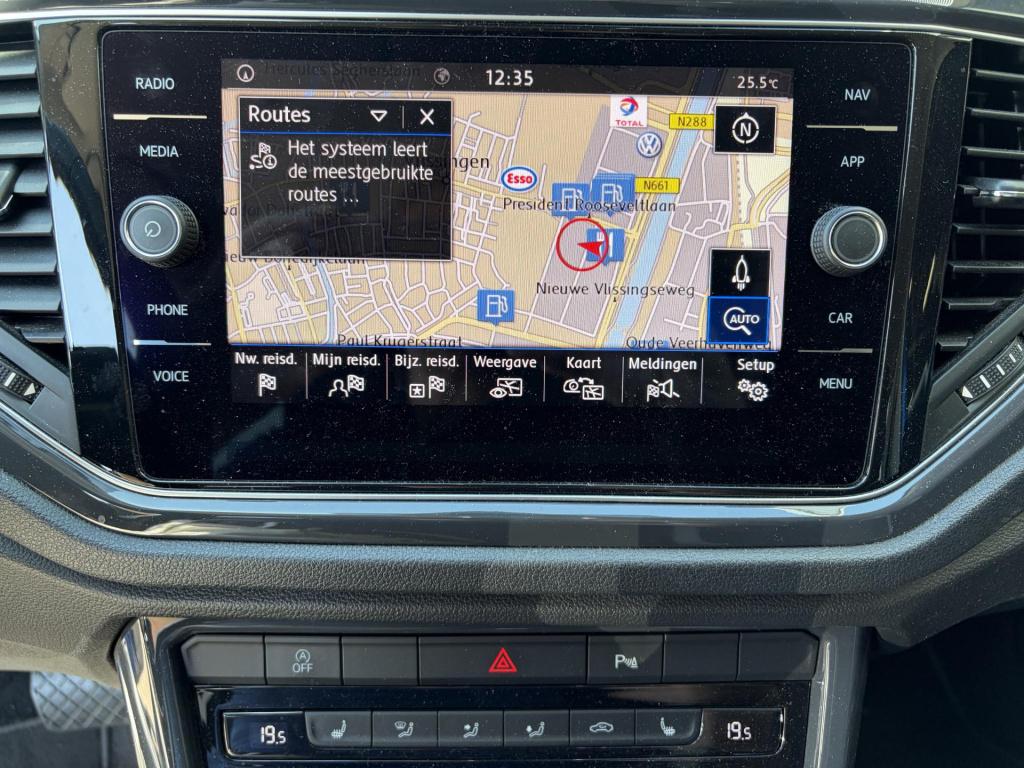 Volkswagen T-roc 1.5 tsi sport dsg virtuele cockpit |navigatie|trekhaak