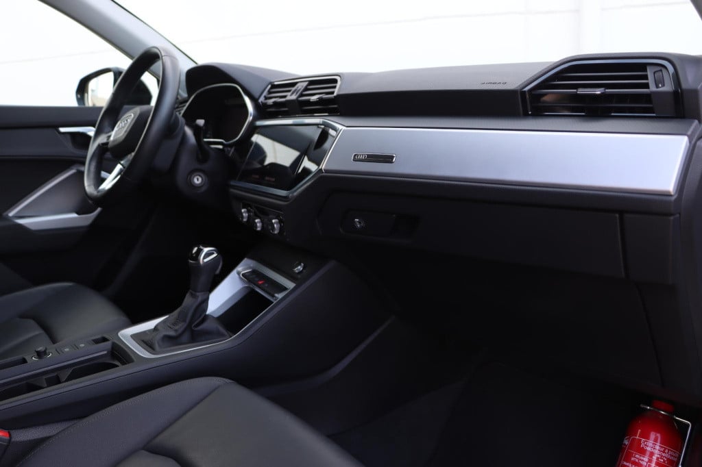 Audi Q3 sportback 45 tfsi e s edition 245pk s-tronic