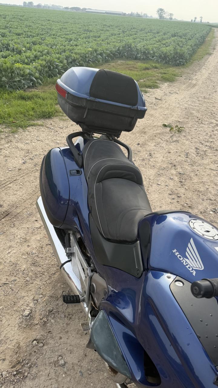 Honda deauville