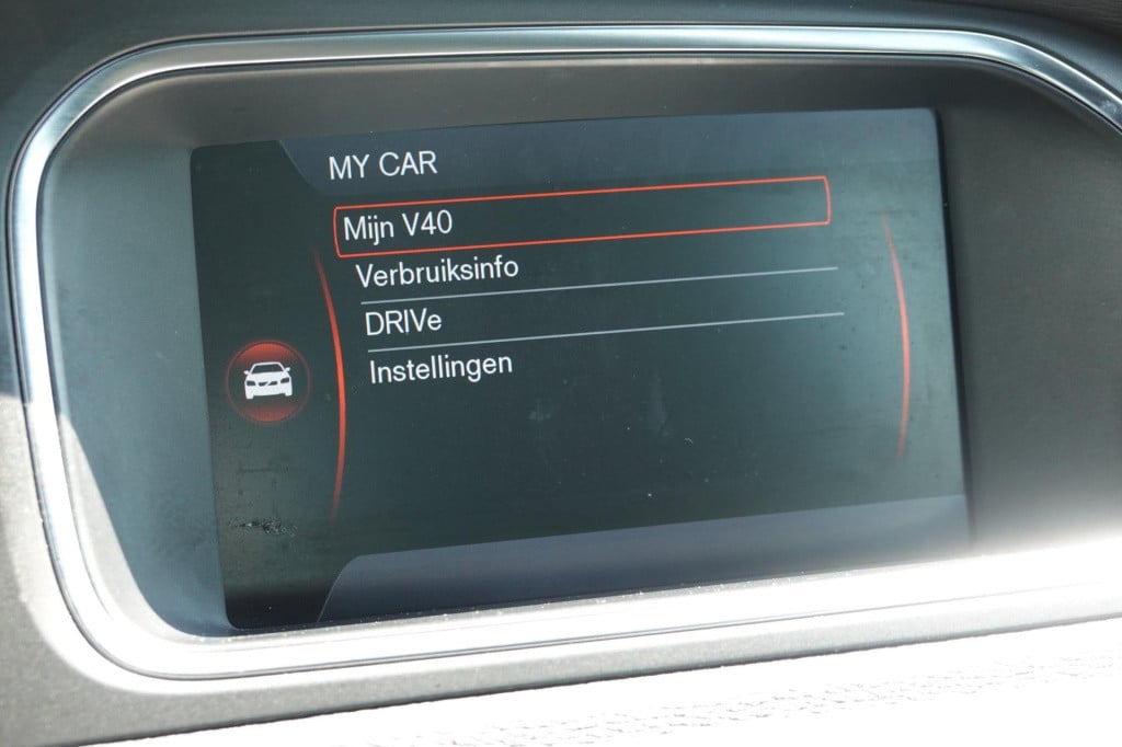 Volvo V40 1.6 t3 r-design