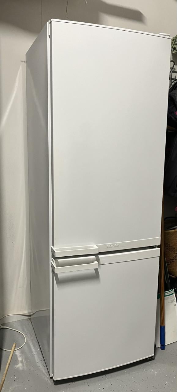 Tekoop. Miele Koel/vries combi