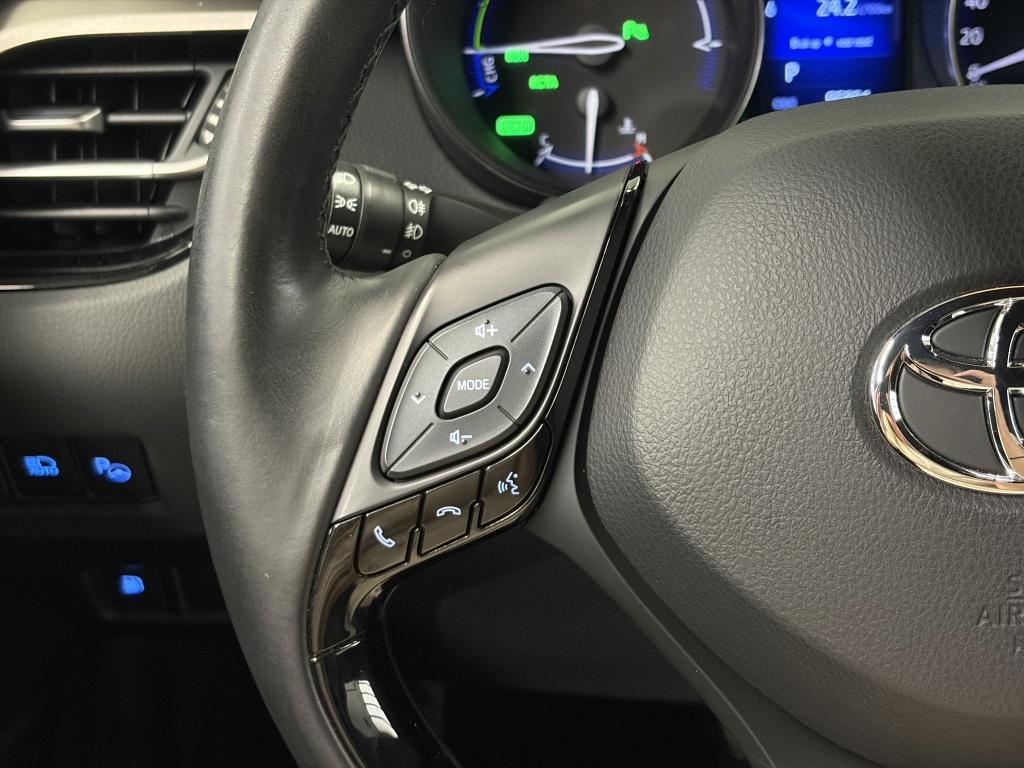 Toyota C-hr 1.8 hybrid executive| camera| jbl| adap.cruise| stoel+ stuur.ve
