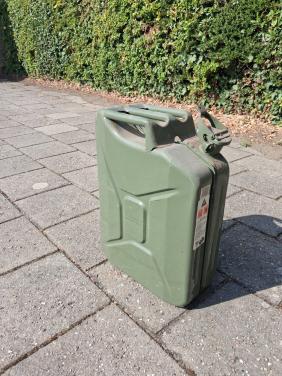 Metalen jerrycan voor brandstof
