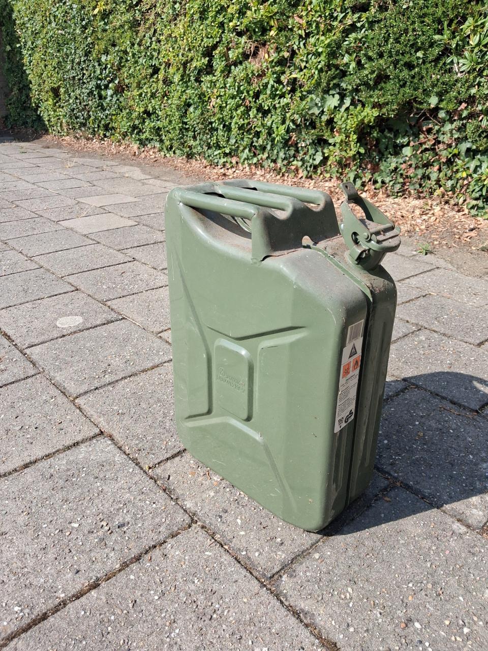 Metalen jerrycan voor brandstof