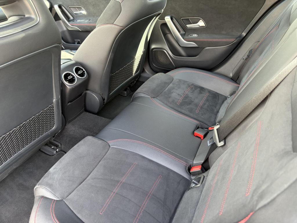 Mercedes-Benz A-Klasse 200 business solution amg bomvol|panoramadak|afneemb