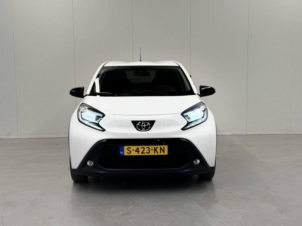 Toyota Aygo x 1.0 vvt-i s-cvt first| camera| led| climate| adap.cruise| get