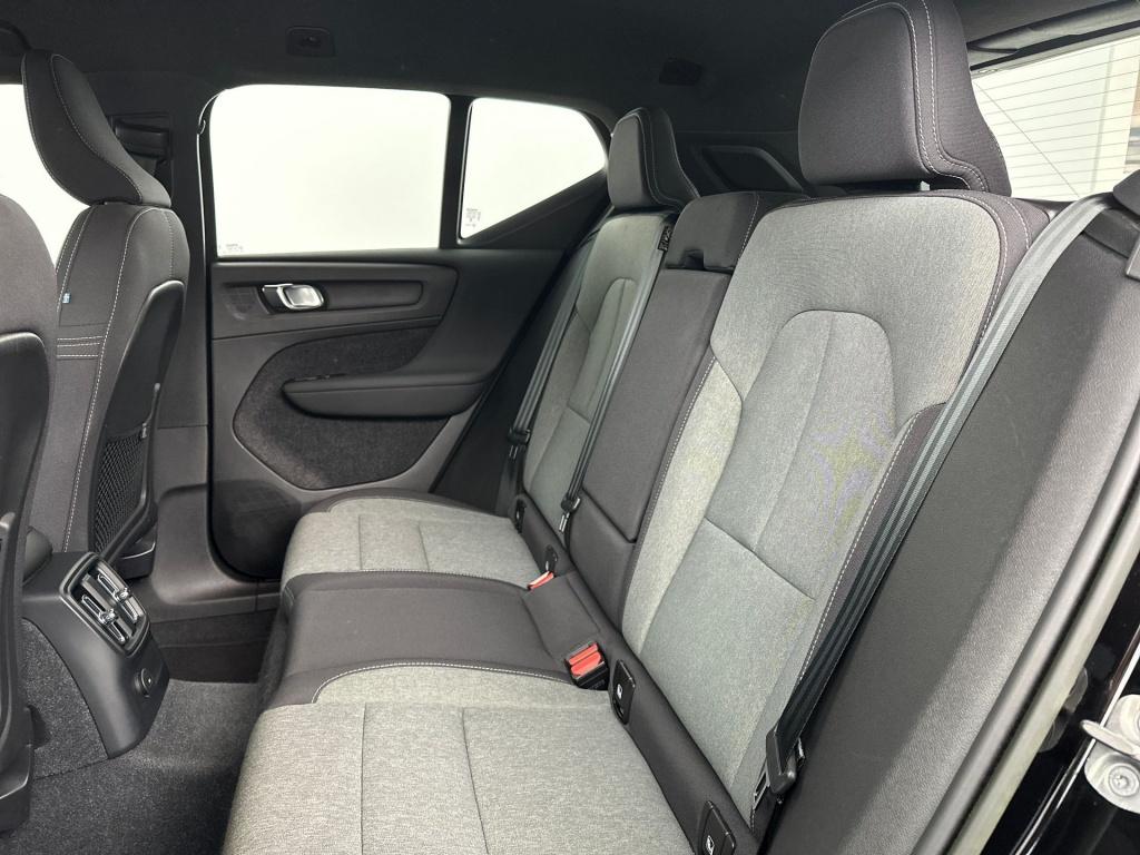 Volvo XC40 t5 262pk recharge r-design| camera| keyless| dab+