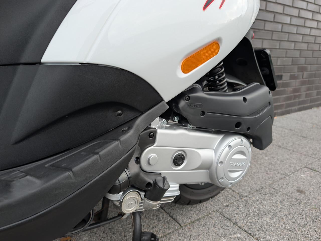 Piaggio Zip 4t Nieuwstaat