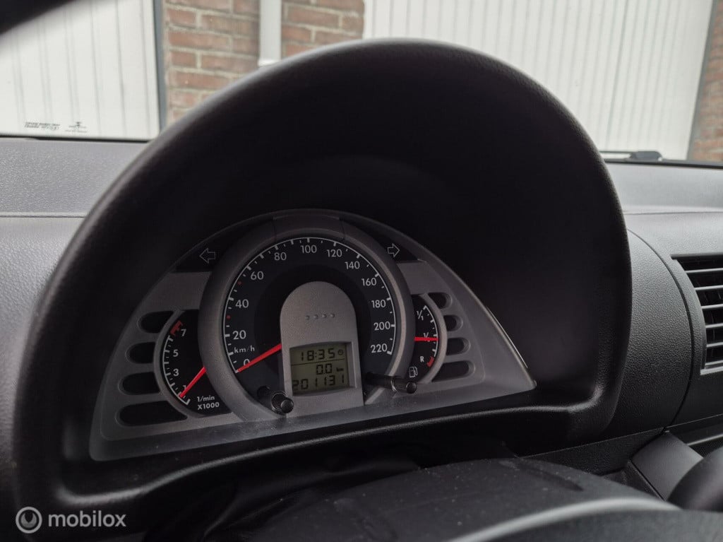 Volkswagen Fox 1.4 origineel nl / airco / nieuwe apk