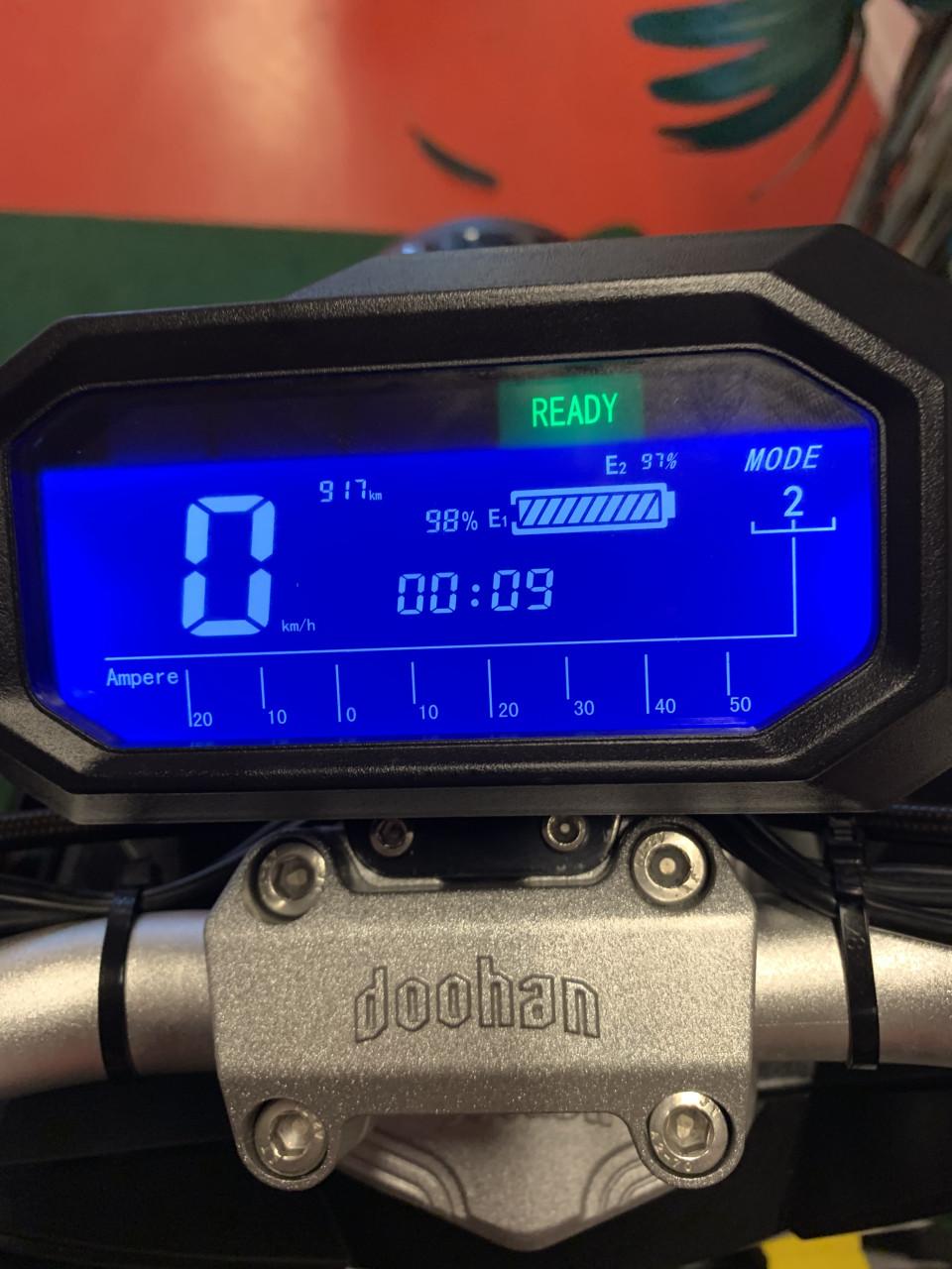 DOOHAN I TANK MET 2X ACCU 45KM NU 1995,= RIJKLAAR